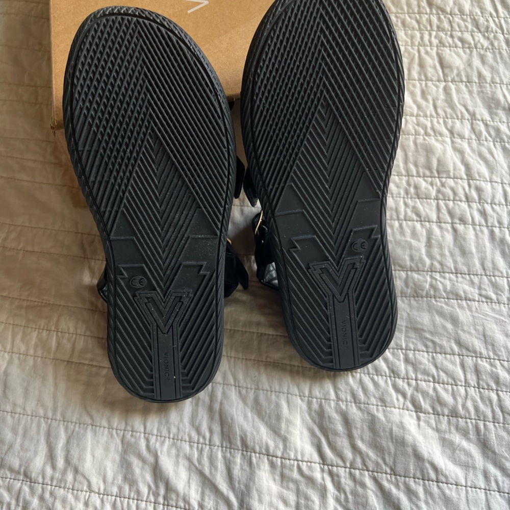 Vionic Black Platform Sandals - Picture 5 of 5
